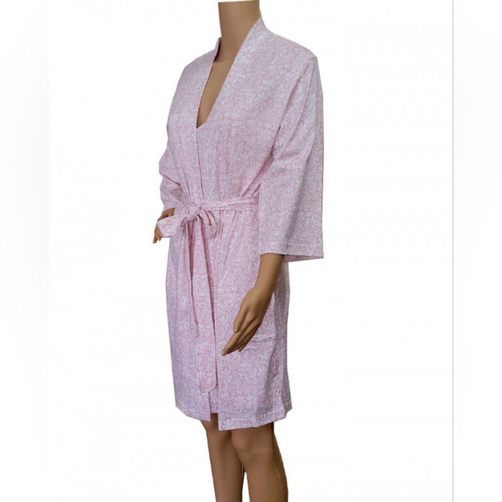 Encaje butterknit short robe, pink/white print.
